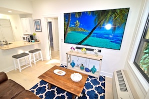 86" 4K UHD TV with Sony Dolby Atmos Sound Bar Home Theater