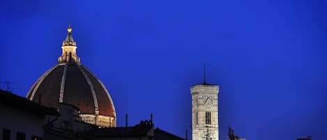 veduta notturna dal balcone