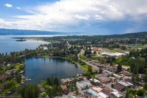 Bigfork Bay & Flathead Lake - just minutes from the Glieden Lodge