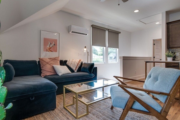 Welcome to The Cleo, your Nashville home away from home!