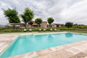 Water, Cloud, Sky, Plant, Property, Swimming Pool, Tree, Building, Leisure, Shade
