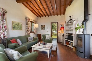 Living Room, Main Entrance