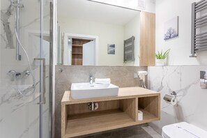 Bath/Shower