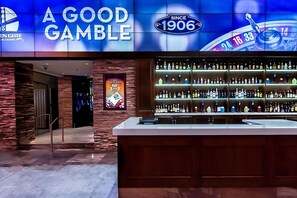 Bar (in der Unterkunft)