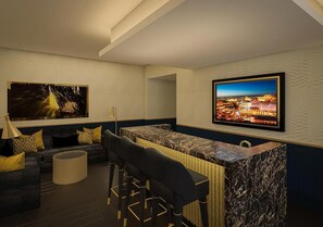 Spacious living area, a perfect place to relax after an eventful day!