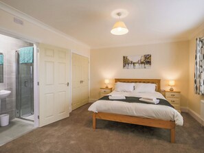 Double bedroom | 1 Dawson Court - Dawson Court, Mablethorpe