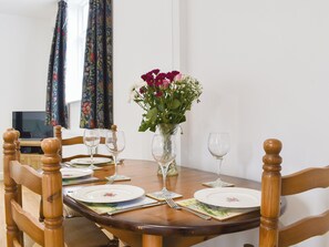 Roe Cottage - White Hart Cottages, Hadleigh