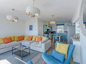 Open plan living space | Glan Y Mor, Aberdyfi