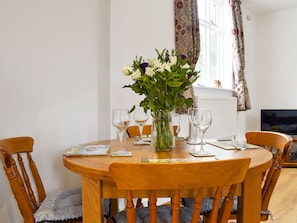 Dining Area | Fallow Cottage - White Hart Cottages, Hadleigh