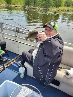 Pontoon Rentals on Lake Holcomb and Marshmiller Lake