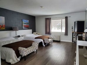 picture of our two double / queen beds room with private washroom