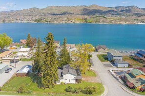 Aerial view in proximity to Lake Chelan and Lake Side Park