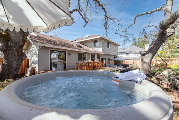 Hot tub!