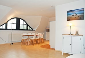 06 Ferienwohnung m. Seeblick u. Terrasse am Hafen in Seedorf