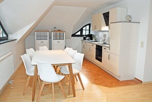 06 Ferienwohnung m. Seeblick u. Terrasse am Hafen in Seedorf