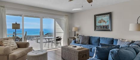 Blue Nine 5 Living Area with Gulf View