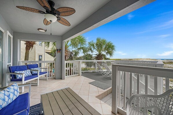 Family Tides - Beachfront Holiday Isle Pet-Friendly Townhome in Destin, FL - Bliss Beach Rentals