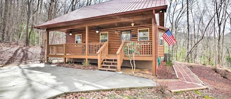 Hayesville Vacation Rental Cabin | 2BR | 2BA | 1,275 Sq Ft | Steps Required
