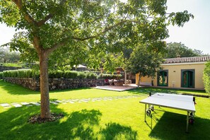 Building Exterior, Garden, Outdoor