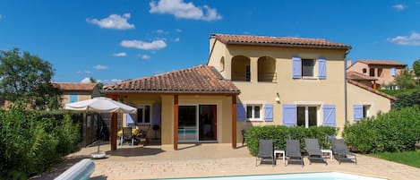 Luxury Ardeche Villa | Villa Aux Lions | 4 Bedrooms | Private Pool & Perfect for Families | Vallon Ponto D'Arc