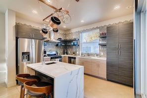 Kitchen Island with Bar Seating