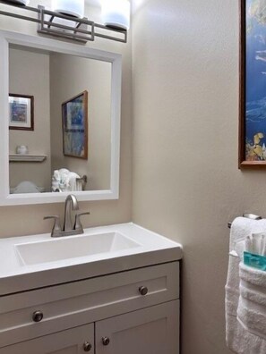 Sink,Sink Faucet,Art,Painting,Chair