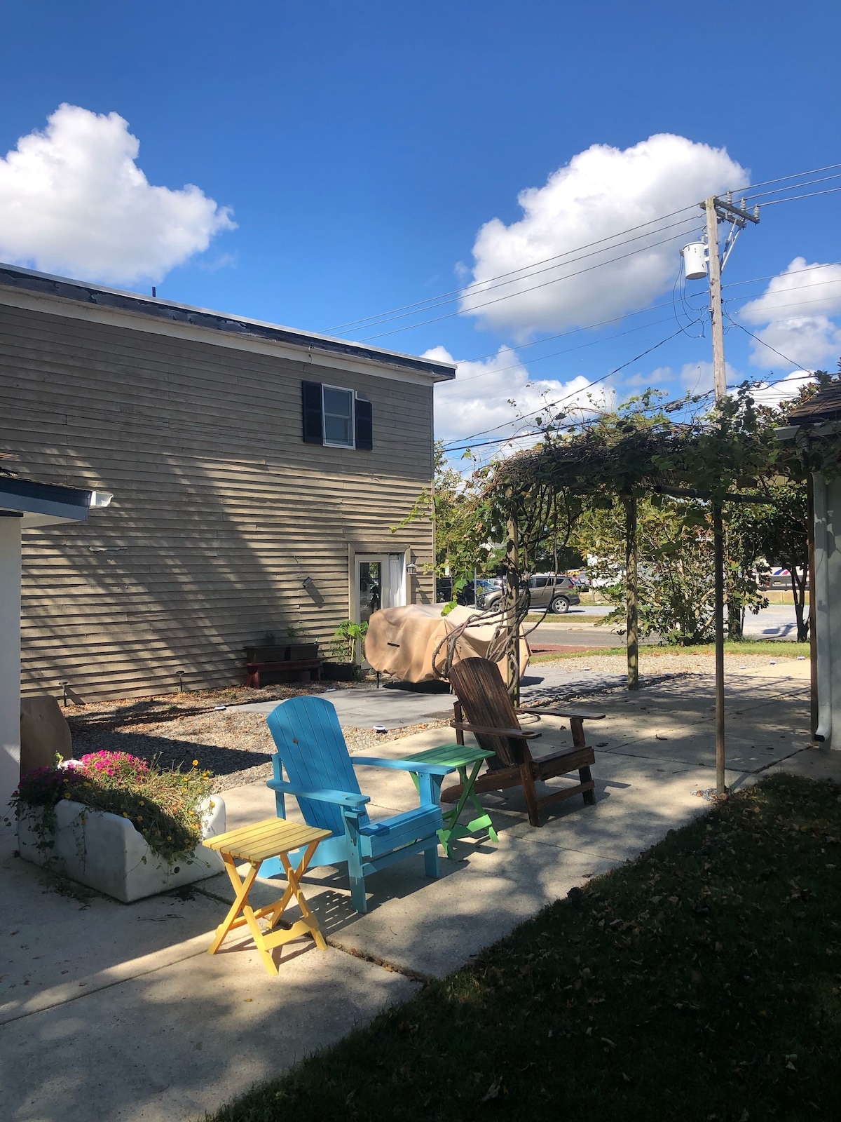 The Ruthe Anderson Cottage is a quaint rancher in the heart of Cape May.