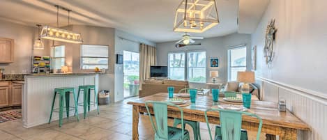 Destin Vacation Rental | 2BR | 2BA | 1,130 Sq Ft | Ground-Floor Condo