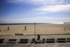 Beach/ocean view