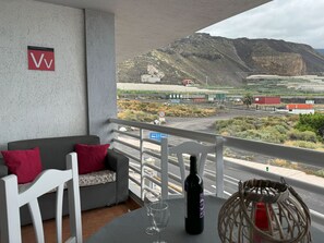Möblierter Balkon