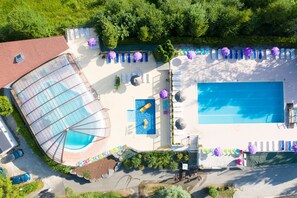 Espace aquatique de notre Camping Le Moulin à 450m