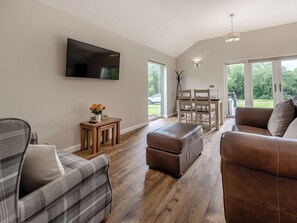 Living area | Dwrgi - Glanyrafon Lodges, Cwrt Newydd, near Llandysul