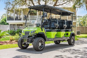 6 seat (street legal) golf cart included for rental dates 4/1/25 to 10/14/25.