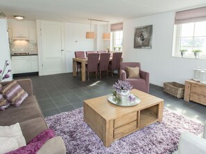 Table, Furniture, Property, Window, Decoration, Plant, Interior Design, Flooring, Living Room, Floor