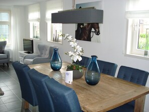 Table, Furniture, Couch, Window, Chair, Building, Comfort, Vase, Plant, Interior Design