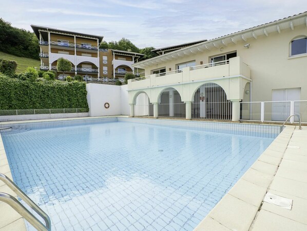 L'Eau, Ciel, Bâtiment, Propriété, Plante, Piscine, Nuage, Maison, Architecture, Fenêtre
