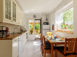 Kitchen / Dining Room