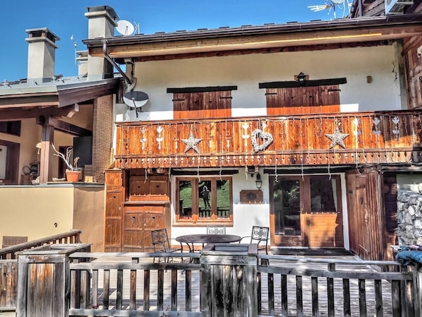 South facing chalet with large terrace