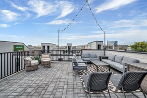 Plenty of space and seating for large groups to enjoy skyline sunsets!