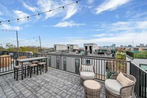 Both side by side rooftops host incredible views of the downtown skyline!