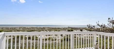 Upstairs balcony 