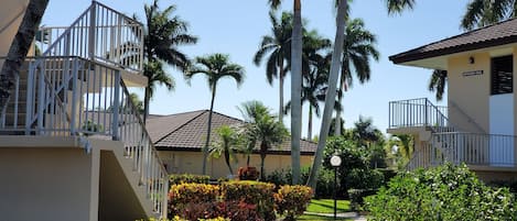 Walking to the condo unit from the parking lot. 