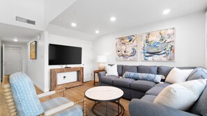 20-custom-22400-front-beach-rd-unit-16