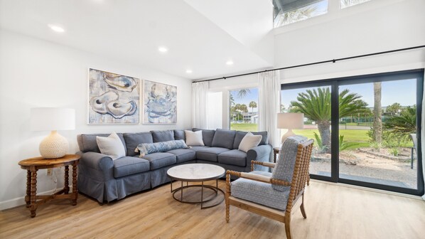 17-custom-22400-front-beach-rd-unit-16