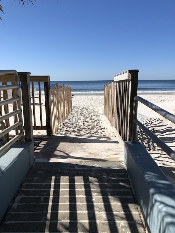 Take a short 4 min walk to Gulf Shores beach with deed-restricted access.