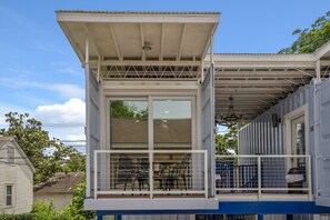 Unit 9 is the left 2nd floor pod. 