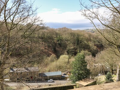 Ivy Dene, HOLMFIRTH