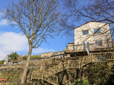 Ivy Dene, HOLMFIRTH