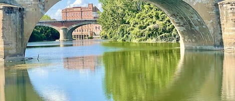 Le Moulin historique sur la rivière Aveyron.