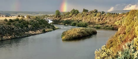 Beautiful rainbow over the Ashton Dam. 